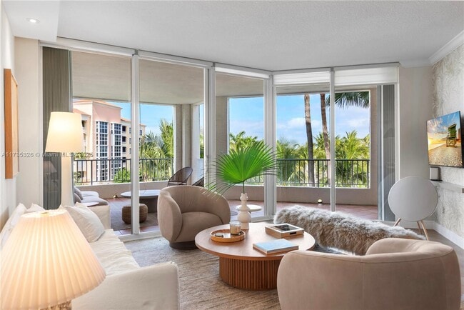 Building Photo - 705 Crandon Blvd Unit 405 Rental