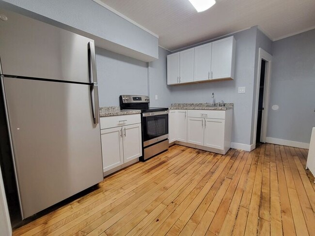 Photo - 28 Coral St Unit #3