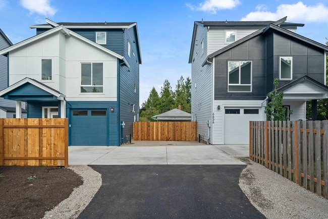 Building Photo - Bright & Beautiful Updated 4 bed, 3.5 bath in the Heart of the Brentwood-Darlington Neighborhoods