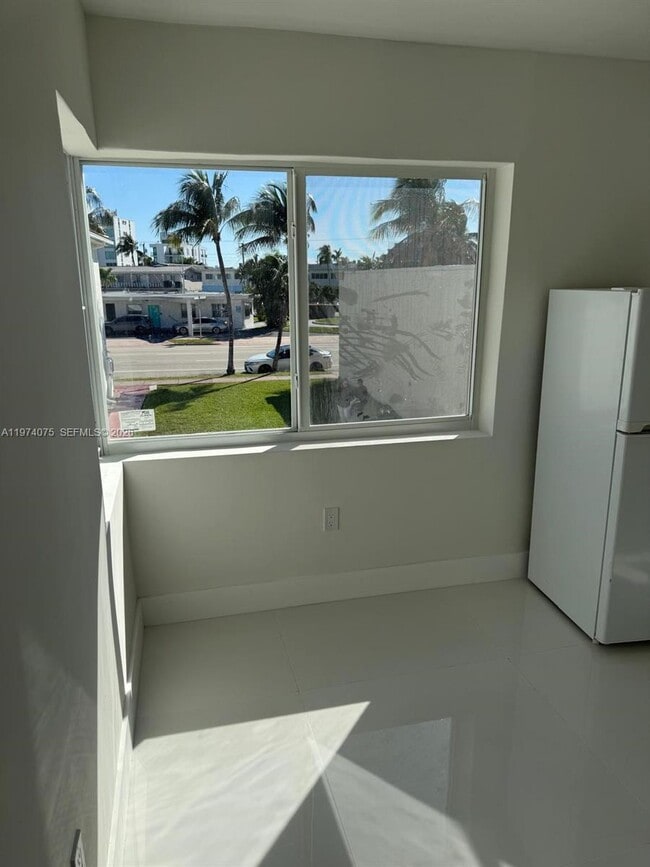 Building Photo - 1943 71st St Unit 1947-12