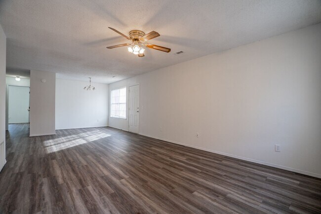 Photo - 1518 N Bernice Dr Unidad Bernice 1518