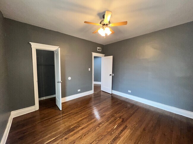Photo - 5909 S Calumet Ave Unit 2