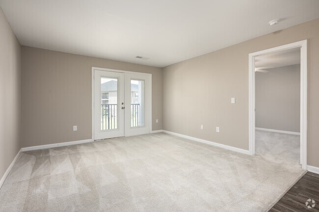 2BR, 2BA, Balcony - 1,184SF - Living Room