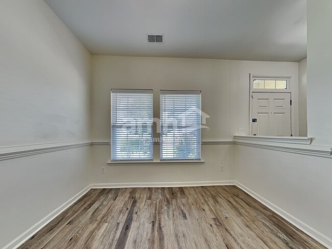 Photo - 407 Pine Hill Ln