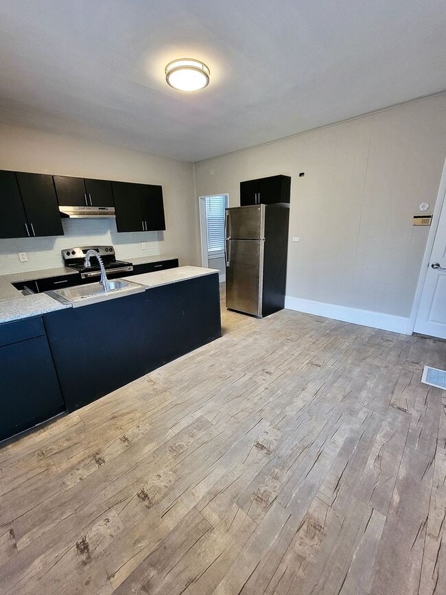 Photo - *** Renovated 3 Bedroom House * Mt. Washin...