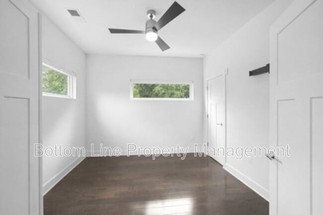 Photo - 118 W Poindexter Dr