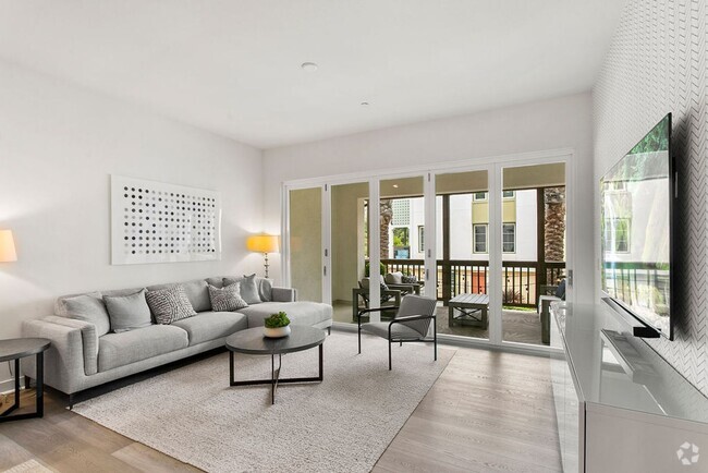 Building Photo - Amazing South Cove Townhome Near Doheny St...