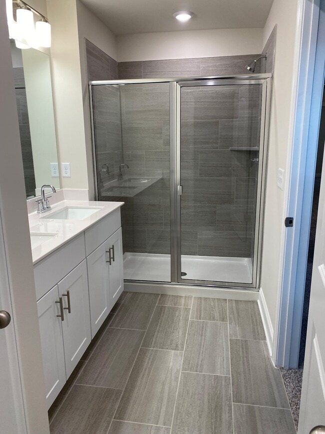 Photo - 365 Coleman Ct