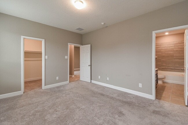 Photo - 20912 Sheffield Pk Dr