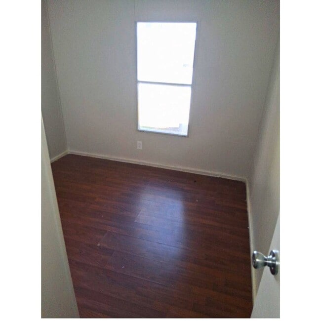 Photo - 2367 Parrott Dr