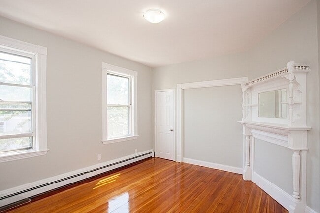Photo - 147 Columbia St Unit 3L