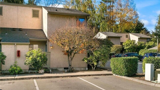 Photo - Juanita Townhome in Westwood Village ** 2bed/1.5 bath corner unit with Nice Private Backyard  $21...