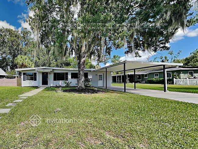 Photo - 1821 Carrigan Ave