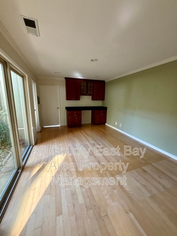 Photo - 1071 Jost Ln