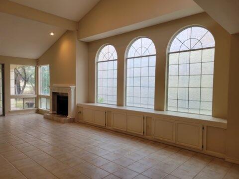 1027 Los Jardines Cir