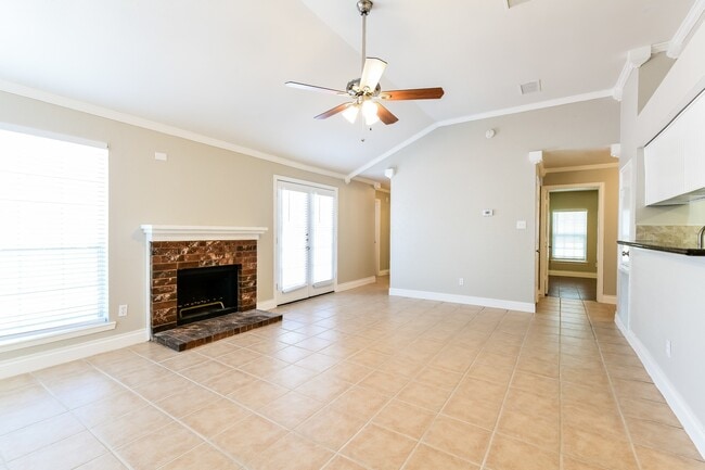 Photo - 17422 Lobo Trail