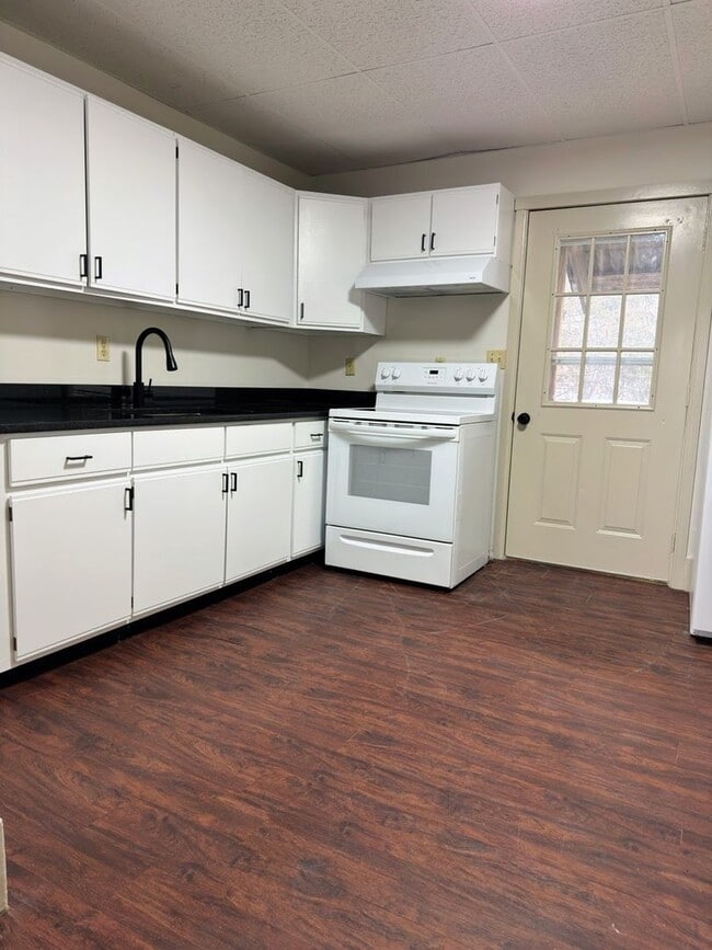 Photo - 199 E Main St Unidad 2