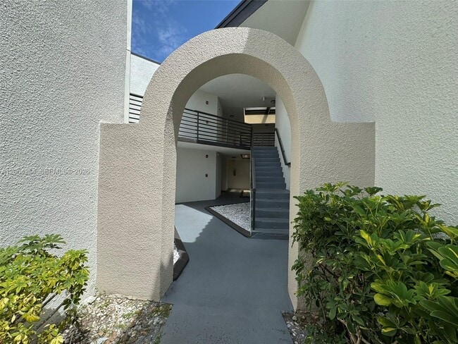 Photo - 9711 Fontainebleau Blvd