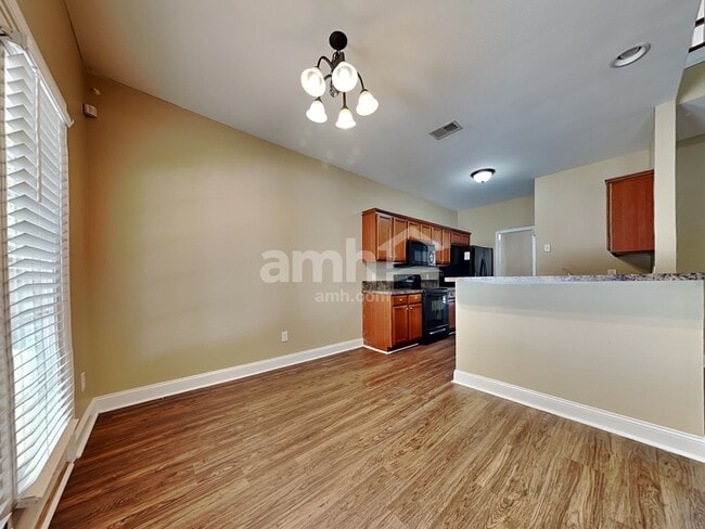 Photo - 10900 Parkgate Ln