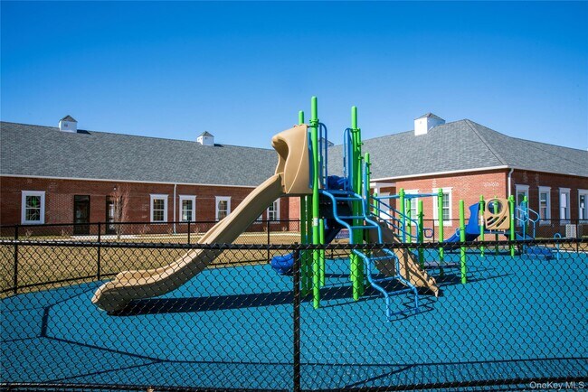 Photo - 75 Circle Dr Unit 91-103