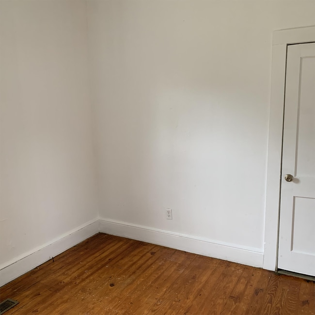 Photo - 310 W Austin St