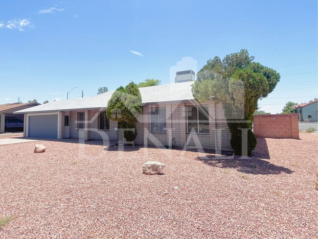 Building Photo - 2243 W McRae Way