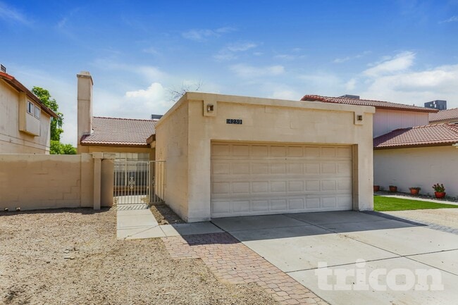Building Photo - 14239 N 50th Dr