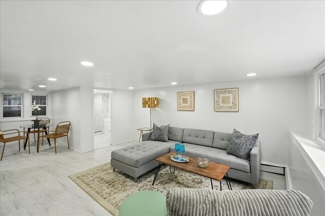 Photo - 283 Griffith St Unidad 3