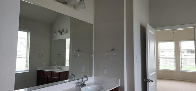 Photo - 8706 Sunbury Oak Cir