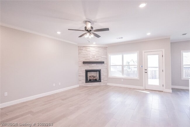 Photo - 9000 Mayswood Pl