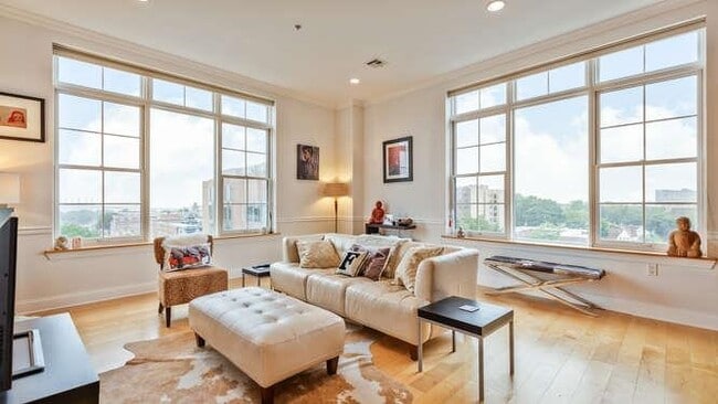 Photo - 769 Montgomery St Unit 605