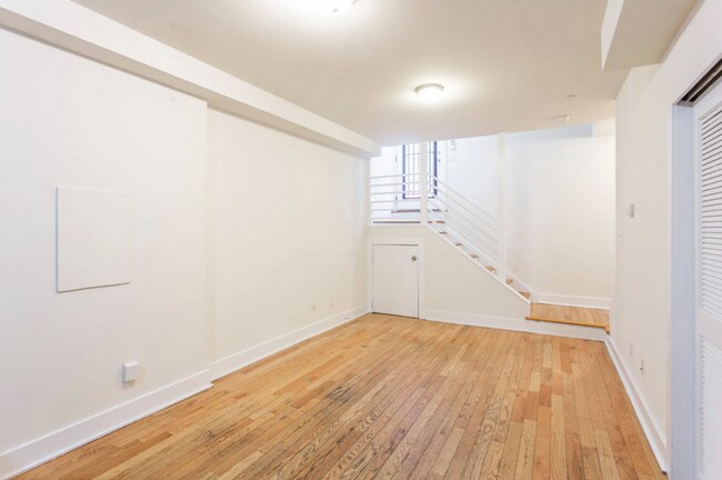 Photo - 1706 Fontain St Unit 1