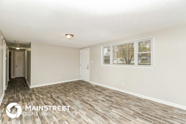 Photo - 8101 N Jefferson St