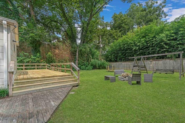 Photo - 2766 Union Ave