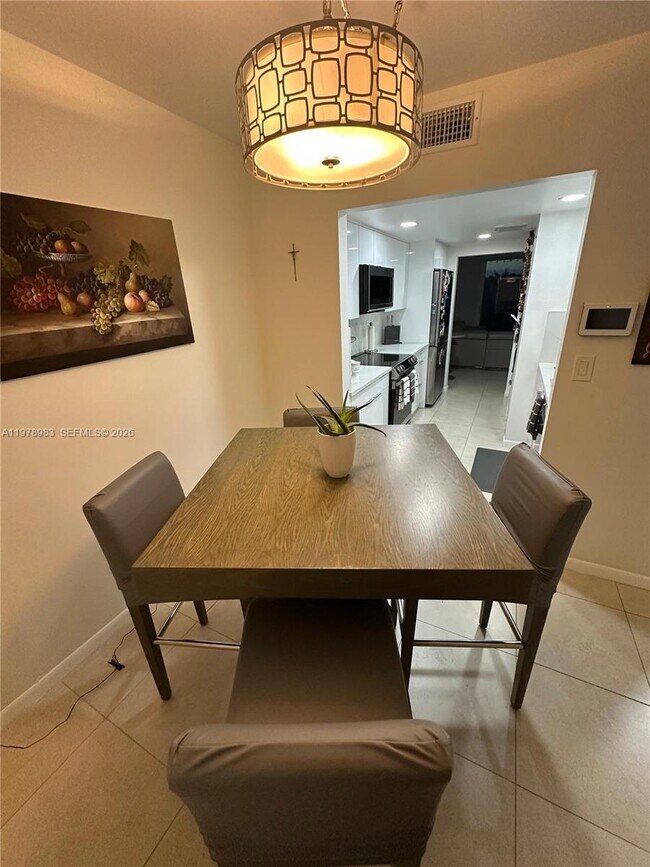 Photo - 7401 NW 16th St Unit 407