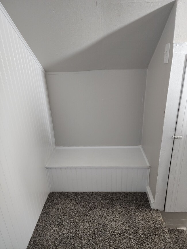 Photo - 233 Redmond Ave