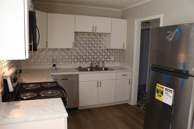 Photo - 205 Empire Rd