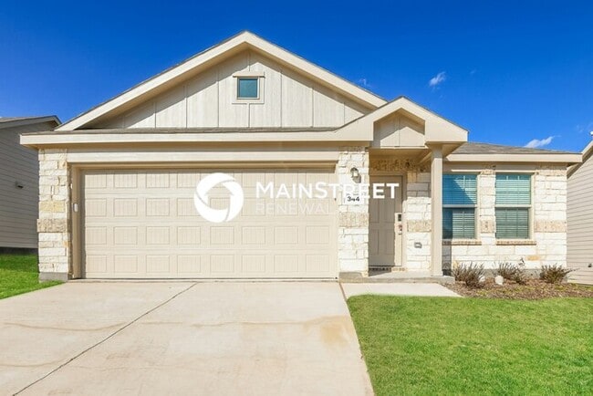 Building Photo - 4 Bedroom Pet-Friendly Home in Fort Worth, TX with Main Street Renewal