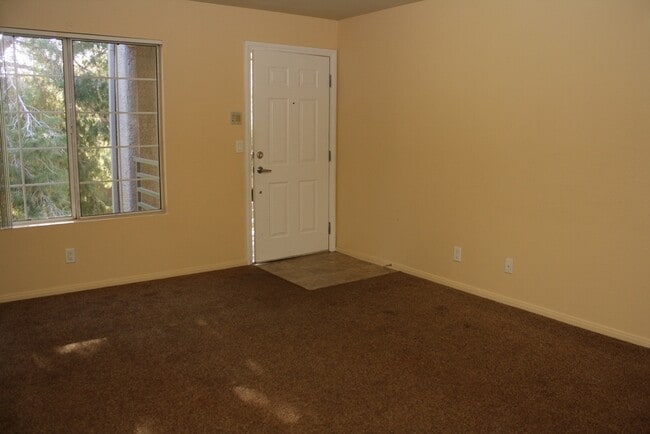 Photo - Cute & Cozy Condo Close to UNLV