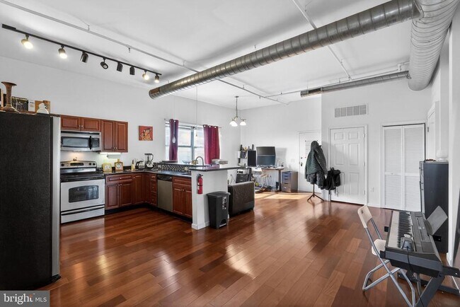 Photo - 926 N 3rd St Unit 4D