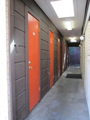 Photo - Yellowstone Apartments