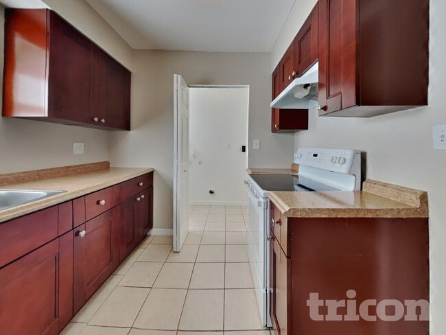 Photo - 612 Yelvington Ave