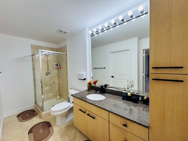 Building Photo - 3505 Sage Rd Unit 2209