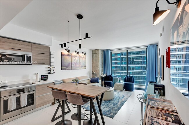 Building Photo - 1300 S Miami Ave Unit 4508