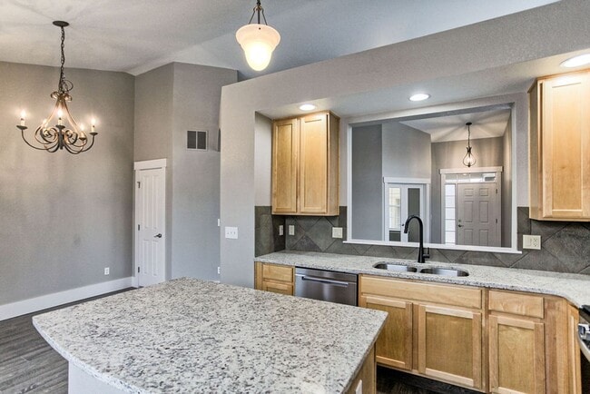 Photo - 2 Bedroom 2 Bath Loveland Ranch Home