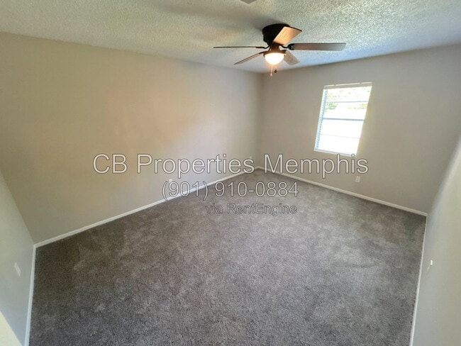 Photo - 2219 Goldbrier Ln