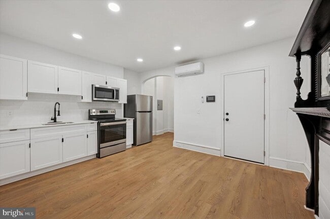 Photo - 1217 N 28th St