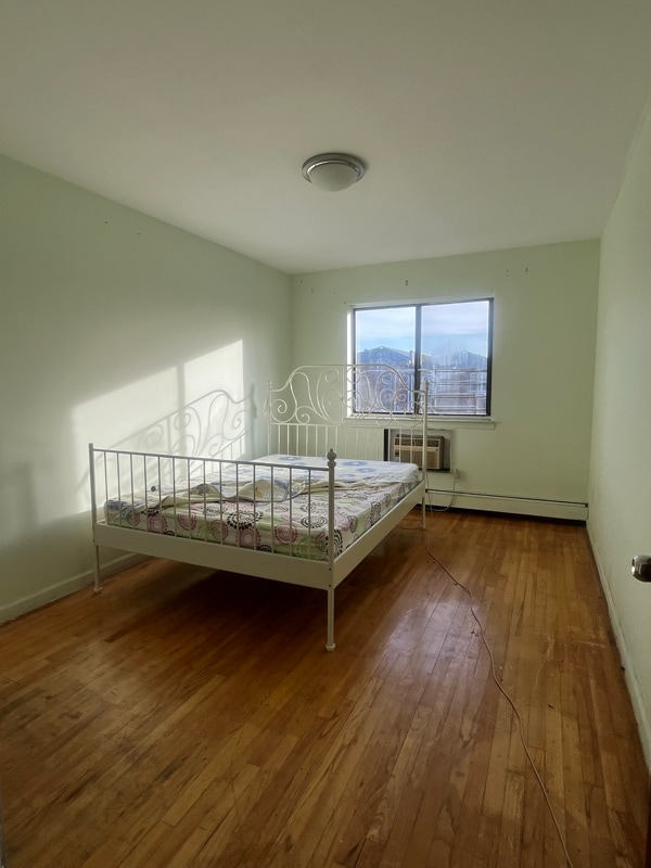 Photo - 134-30 57th Rd