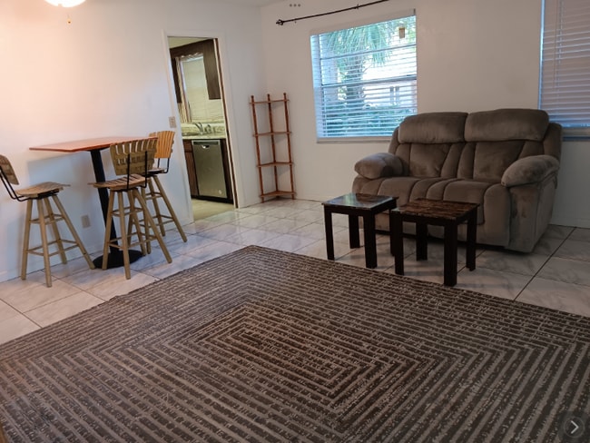 137 White St Unit 1