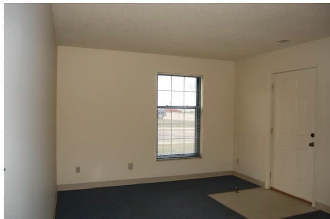 Photo - 220 N McKinley Ave Unit 220 N. McKinley Ave. Muncie, IN 47303